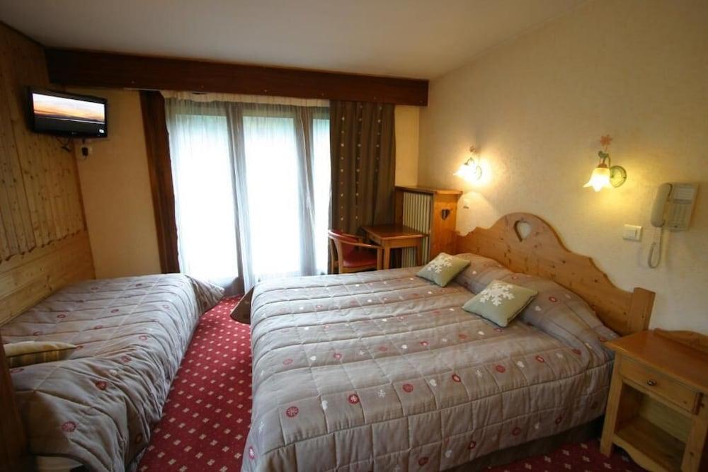 Chris-Tal Hotel Ле-Уш Екстер'єр фото
