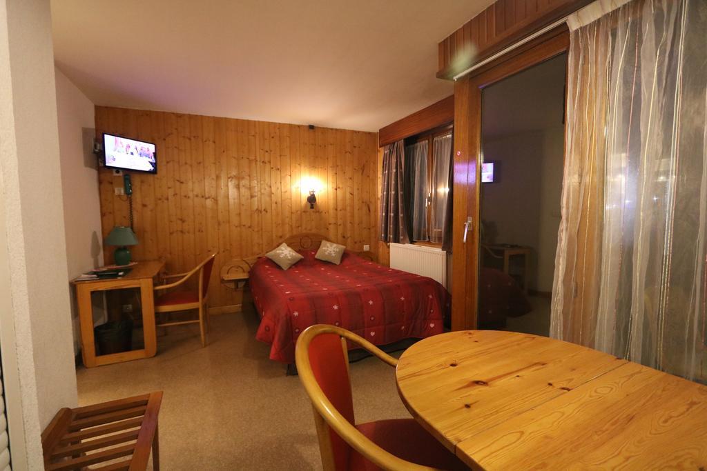 Chris-Tal Hotel Ле-Уш Екстер'єр фото