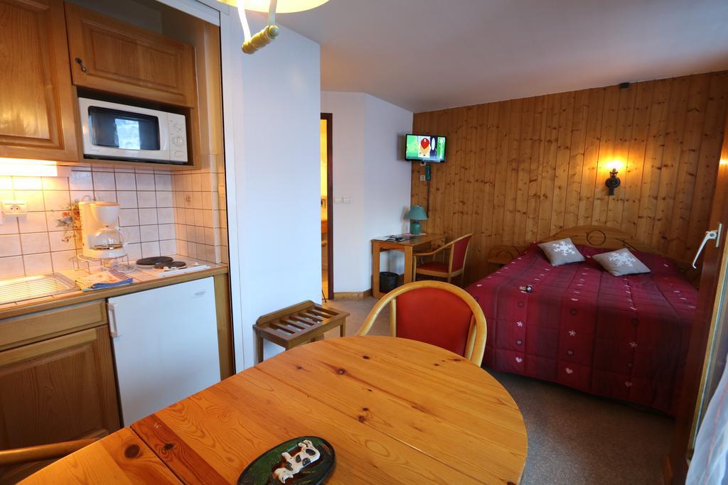 Chris-Tal Hotel Ле-Уш Екстер'єр фото