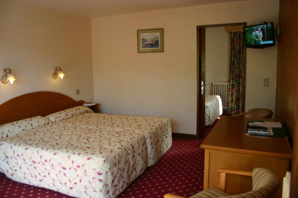 Chris-Tal Hotel Ле-Уш Екстер'єр фото
